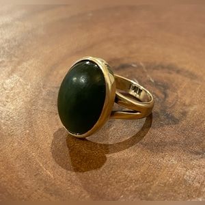 Vintage Yellow Gold & Jade Ring